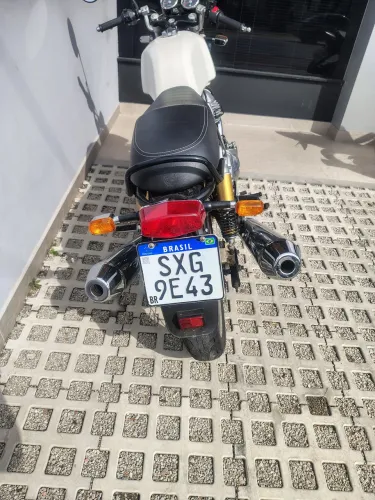 Vendo moto Royal enfield GT 650