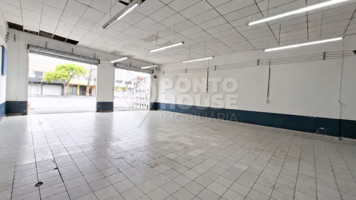 Espaço comercial com 327 m² locação ou venda, Av Cursino, excelente localização