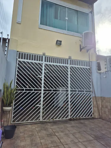 Excelente Duplex em rua tranquila - Direto com proprietário