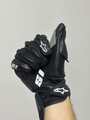 Luva de Motoqueiro Alpinestars S Plus. 