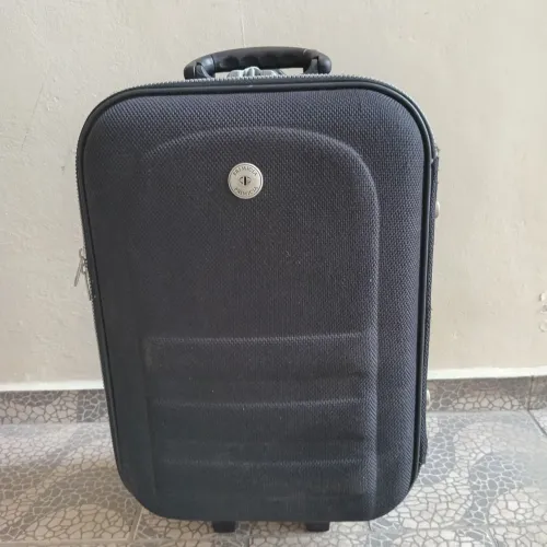 Mala de Bordo Primícia! No meu perfil tem outras opções. 
