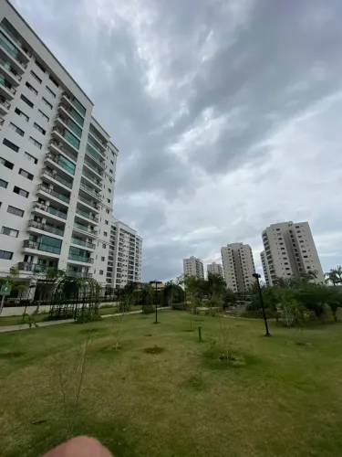 APARTAMENTO NO JARDINS COM 2 QUARTOS- NASCENTE- VISTA LIVRE