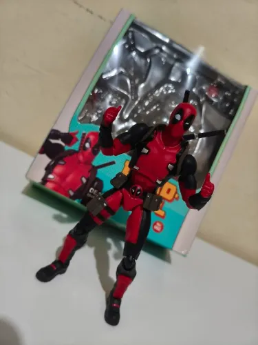 Action figure Deadpool na escala 1/12 (estilo S.H.Figuarts)Bootleg
