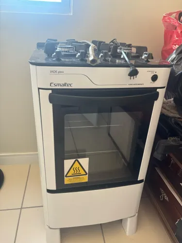 VENDO FOGÃO 4 BOCAS SEMI NOVO