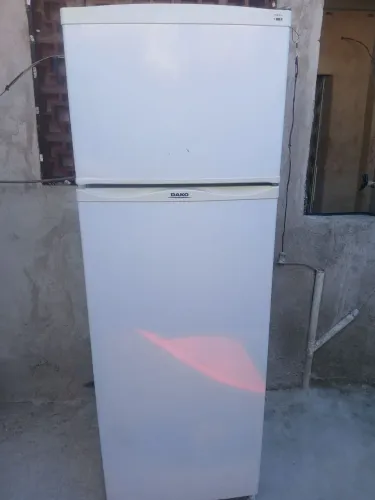 Geladeira Dako 370 litros funcionando