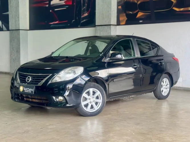 Nissan Versa SL 1.6 16V Flex Fuel 4P Mec. 2014