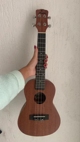 Ukulele Malibu Concert 23 Sapele Natural Com Bag