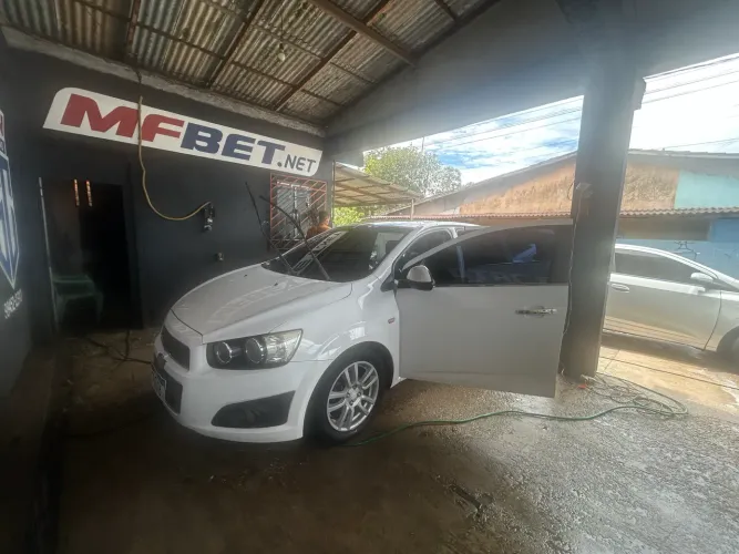 Chevrolet Sonic HB LTZ 1.6 16V Flexpower 5P Aut. 2014