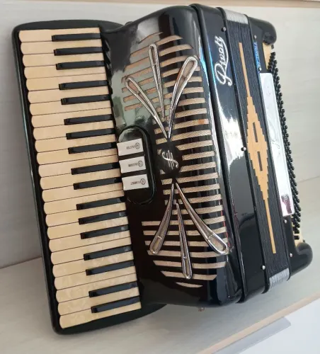 Acordeon 120 bxs sonola
