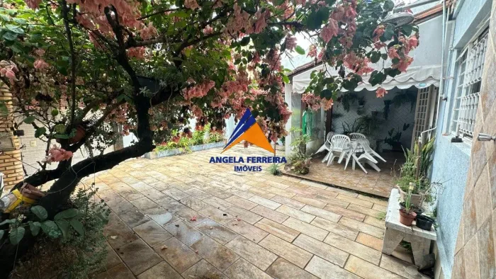 Casa para VENDA - REGIÃO DO BARREIRO - Rua Risoleta Fernandes, Conjunto Ademar Maldonado,