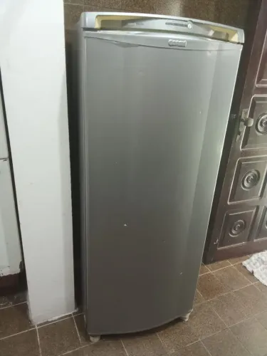 Refrigerador Consul, Frost Free, cor grafite 