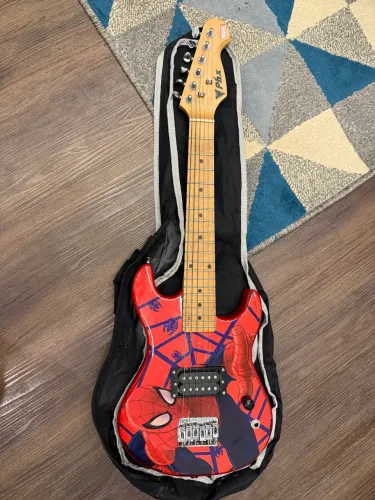 Guitarra PHX Homem Aranha