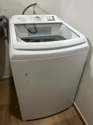 Máquina de lavar Electrolux 17 kilos nova
