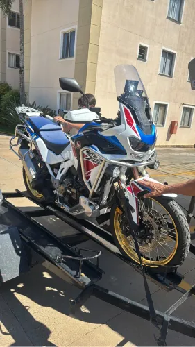 Honda África Twin Adventure Sports DCT