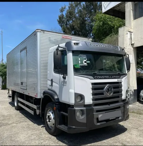 vendo vw 13190 baú completo