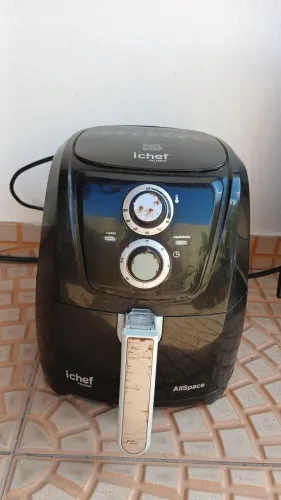 Fritadeira elétrica sem óleo air-fryer usada