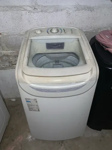 Vendo máquina ou troco com cômoda grande ou fogão 