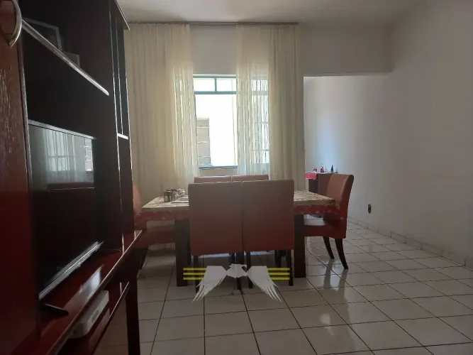 Apartamento à Venda, com dois dormitórios , próximo ao Igreja Santo Antonio , a feirinha d