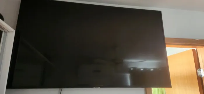 Smartv sansung 50' com defeito, reiniciando o tempo todo, não consegue ligar