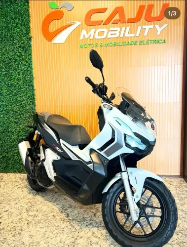 Honda ADV 2022 Super nova!
