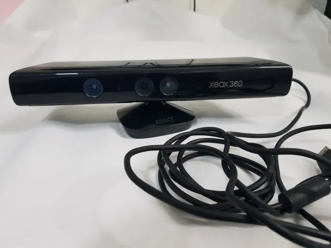 Kinect Xbox 360 muito bem conservado