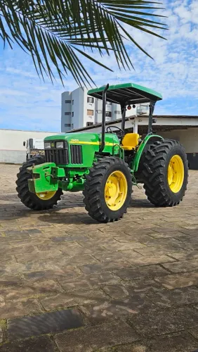 John Deere 5603 4x4 segundo dono