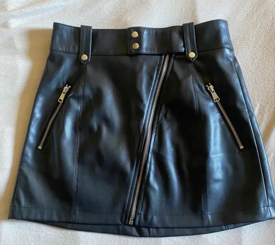 Saia mini de couro sintético Zara P