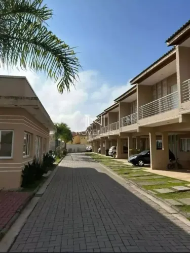 CASA DE 3 DORMITÓRIOS PARA LOCAÇÃO NO CONDOMÍNIO VILLAGE IRIS BAIRRO SÃO JOÃO, JACAREÍ/SP