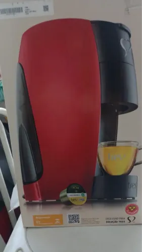 CAFETEIRA TRES NOVA?