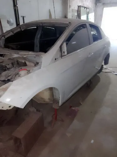 Sucata FOCUS 2014 2.0 motor Duratec para retirada de peças 