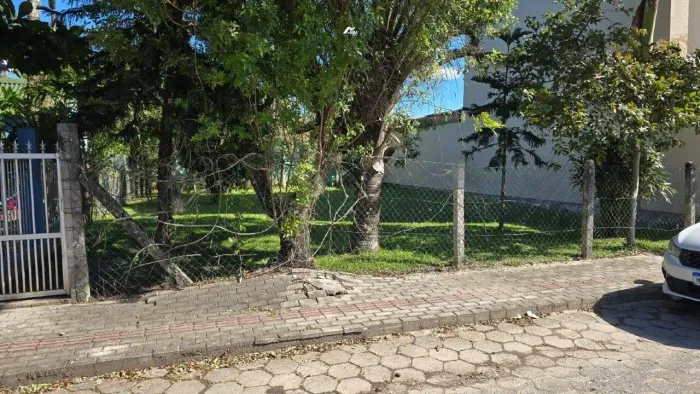 Terreno Residencial de 252 m² em Perequê, Porto Belo Aceita Permuta