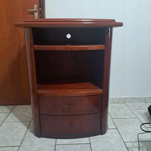 Rack giratório com gavetas