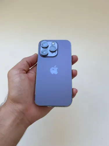 iPhone 14 Pro 128GB, tela genuína (usada) e bateria nova 87% (garantia e parcelamento)