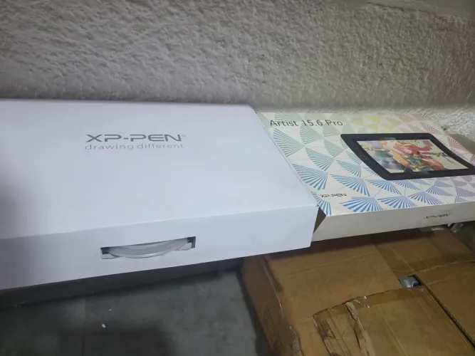 Mesa Digitalizadora XP-PEN Artist 15.6 Pro, nova, nunca foi usada