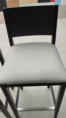 Cadeiras alta