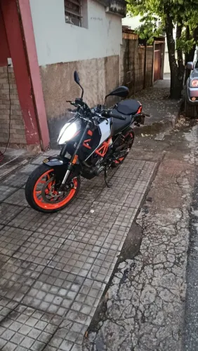 KTM DUKE 390