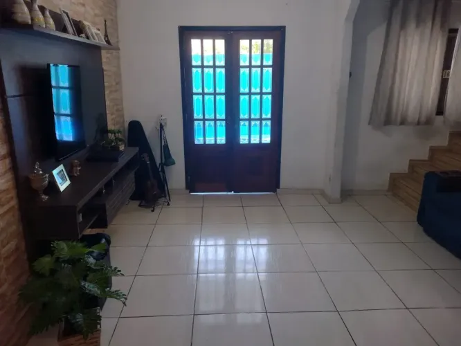 ótima casa duplex