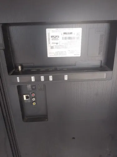 Tv Samsung com defeito para retirada de peças