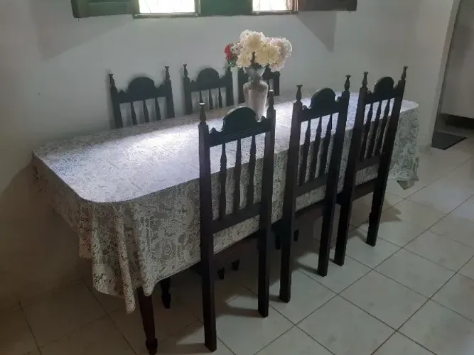 Mesa jantar com 6 cadeiras madeira