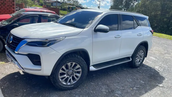 Toyota Hilux SW4 SRX 4X4 2.8 TDI 16V Dies. Aut. 2021