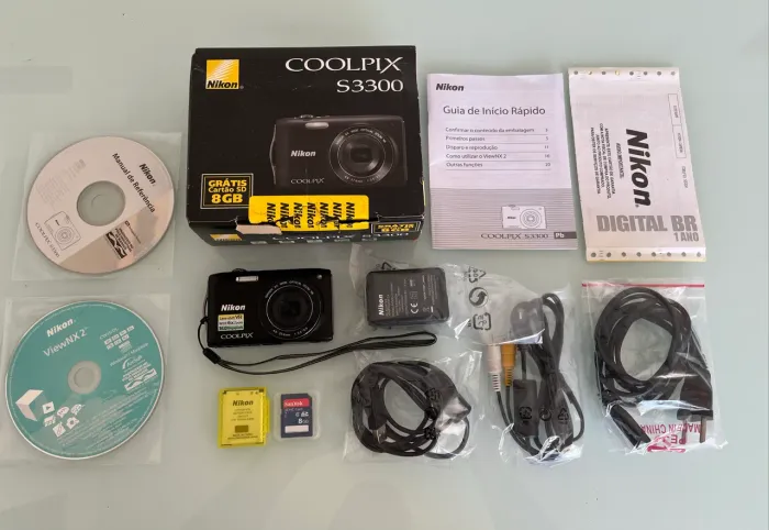 Câmera Nikon Coolpix S3300 16MP + Cartão 8GB + Caixa e Acessórios