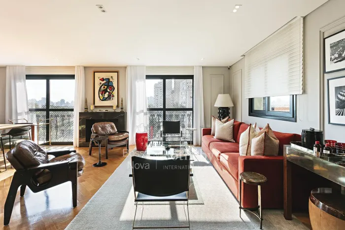 Apartamento com varanda e vista aberta no Jardim Paulista