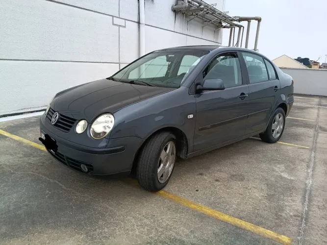 Volkswagen Polo Sedan 1.6 MI 101cv 8V 4P 2004