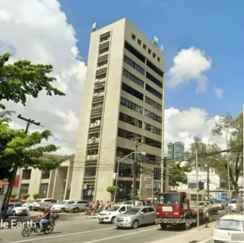 (02) Salas Comercias com 70,m2 cada uma na Rua Paissandu com Agamenon Magalhaes. o aluguel