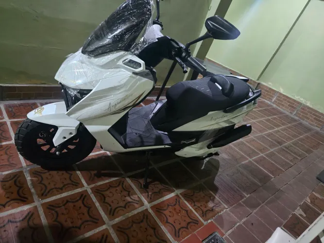 Moto elétrica AGMAX