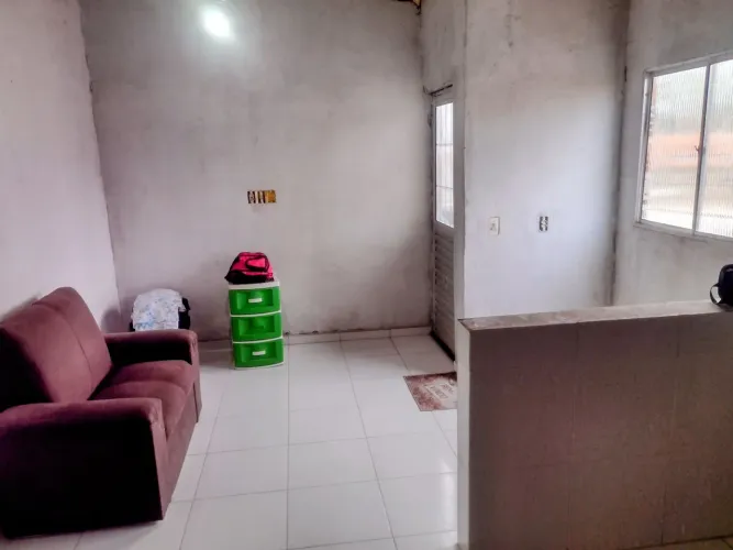 VENDO CASA NO 1° ANDAR (MARANGUAPE 1)