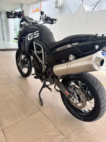 Moto toda en dias