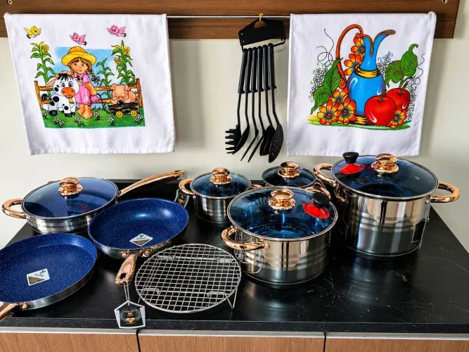 Vendo jogo de panelas inox