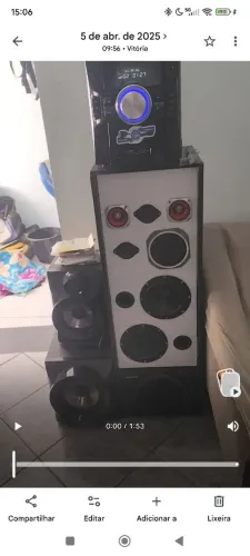 Som Philco com entrada pra um cd e caixa com um subway