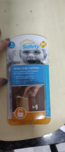 Trava para Segurança bebê de Gavetas Safety 1st
